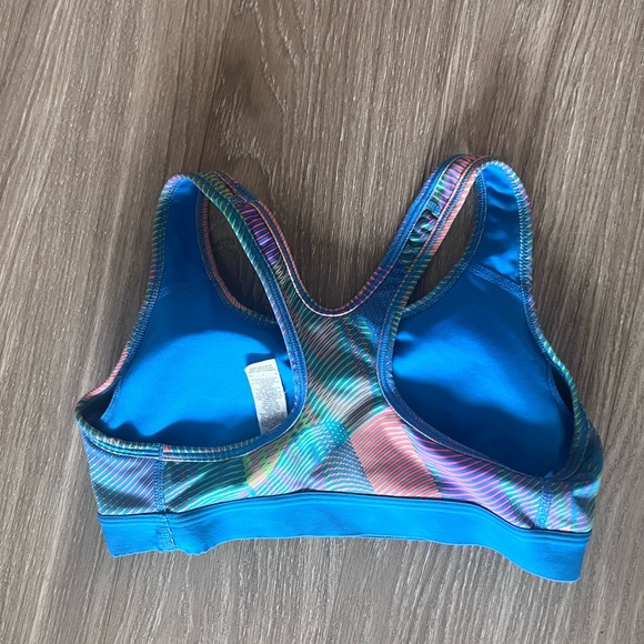 Nike sports bra - Picture 2 of 2